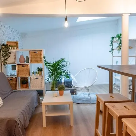 Studio - Parking Prive Gratuit - Hypercentre Caen Apartament