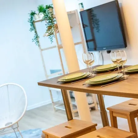 Apartment Au Calme + Parking Caen