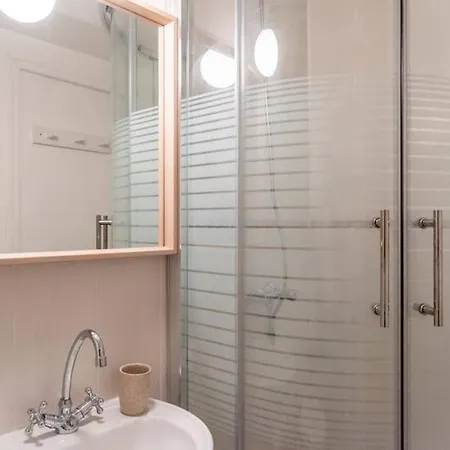 Apartament Studio - Parking Prive Gratuit - Hypercentre Caen *