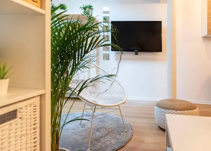 Au Calme + Parking アパート カーン