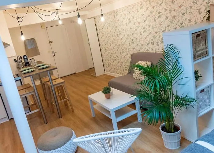 Au Calme + Parking アパート カーン