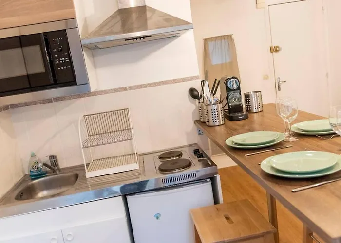 アパート Au Calme + Parking カーン