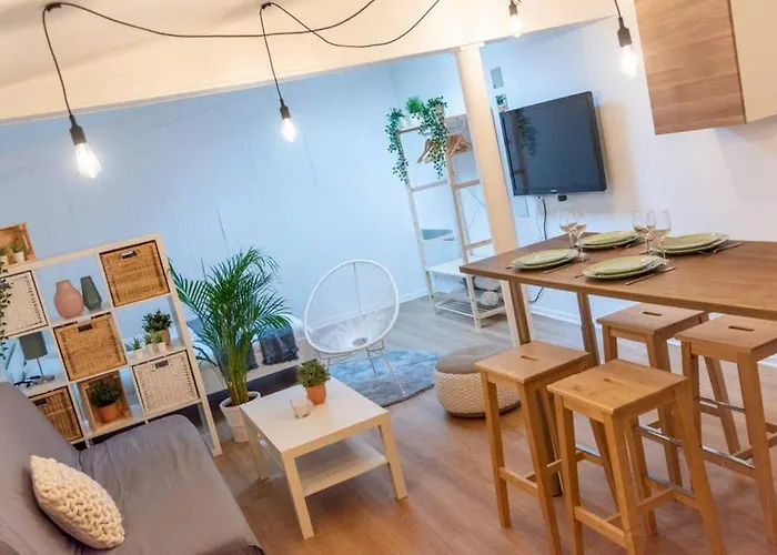 Au Calme + Parking *